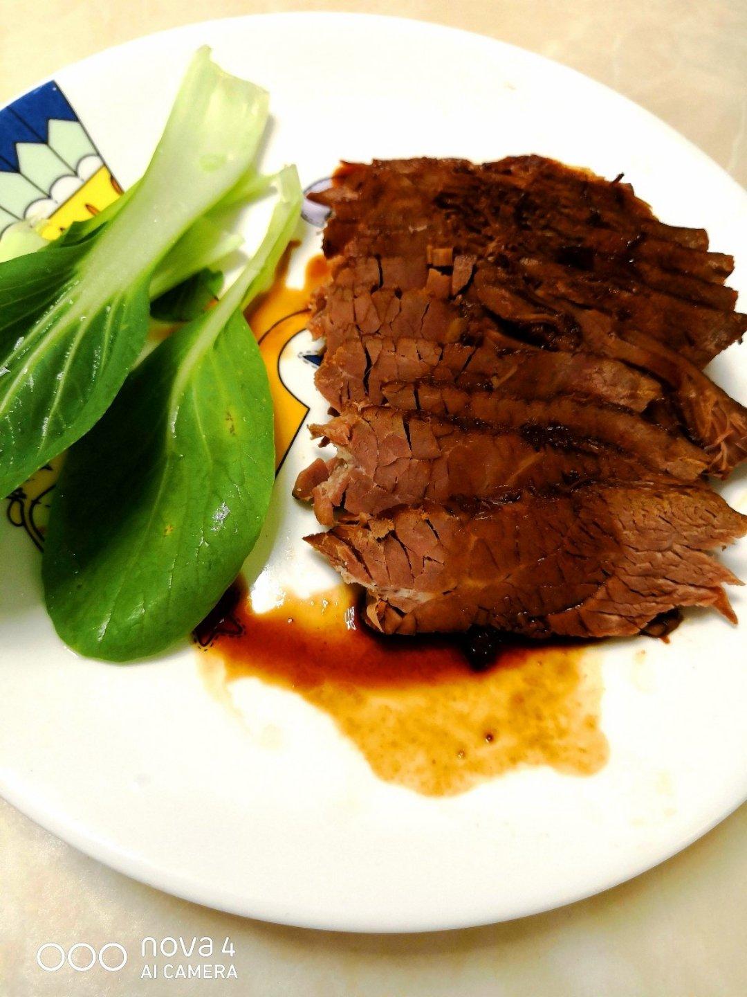 卤牛肉
