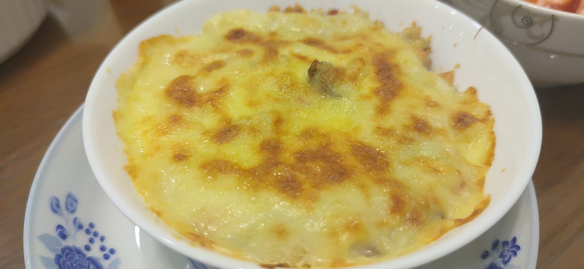 海鲜焗饭 Seafood Fried Rice with Cheesy Topping