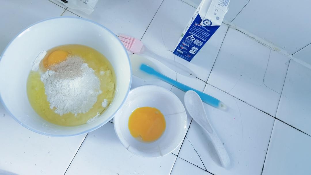 纯奶手撕吐司的做法 步骤1