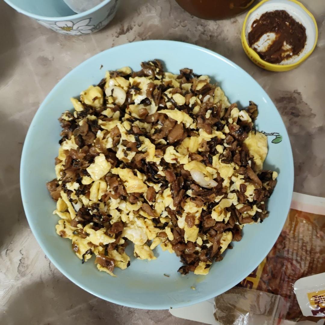 鸡蛋炒外婆菜(下饭菜)