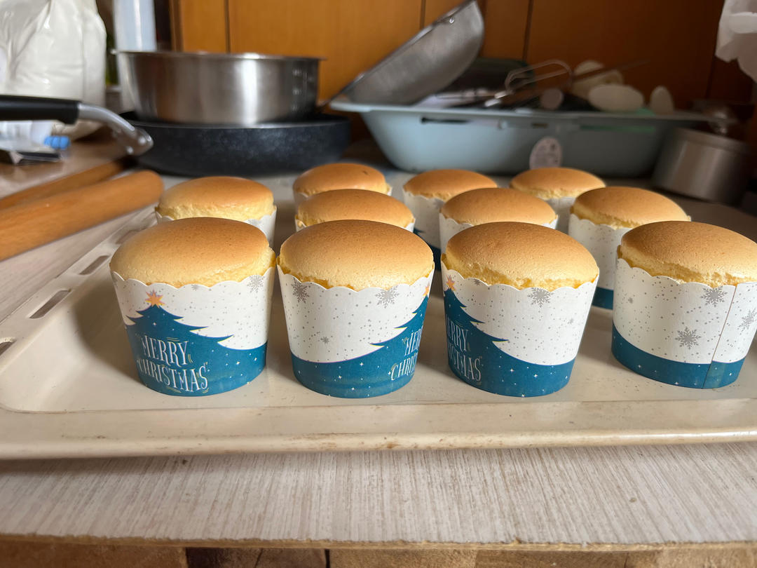 炼乳纸杯蛋糕