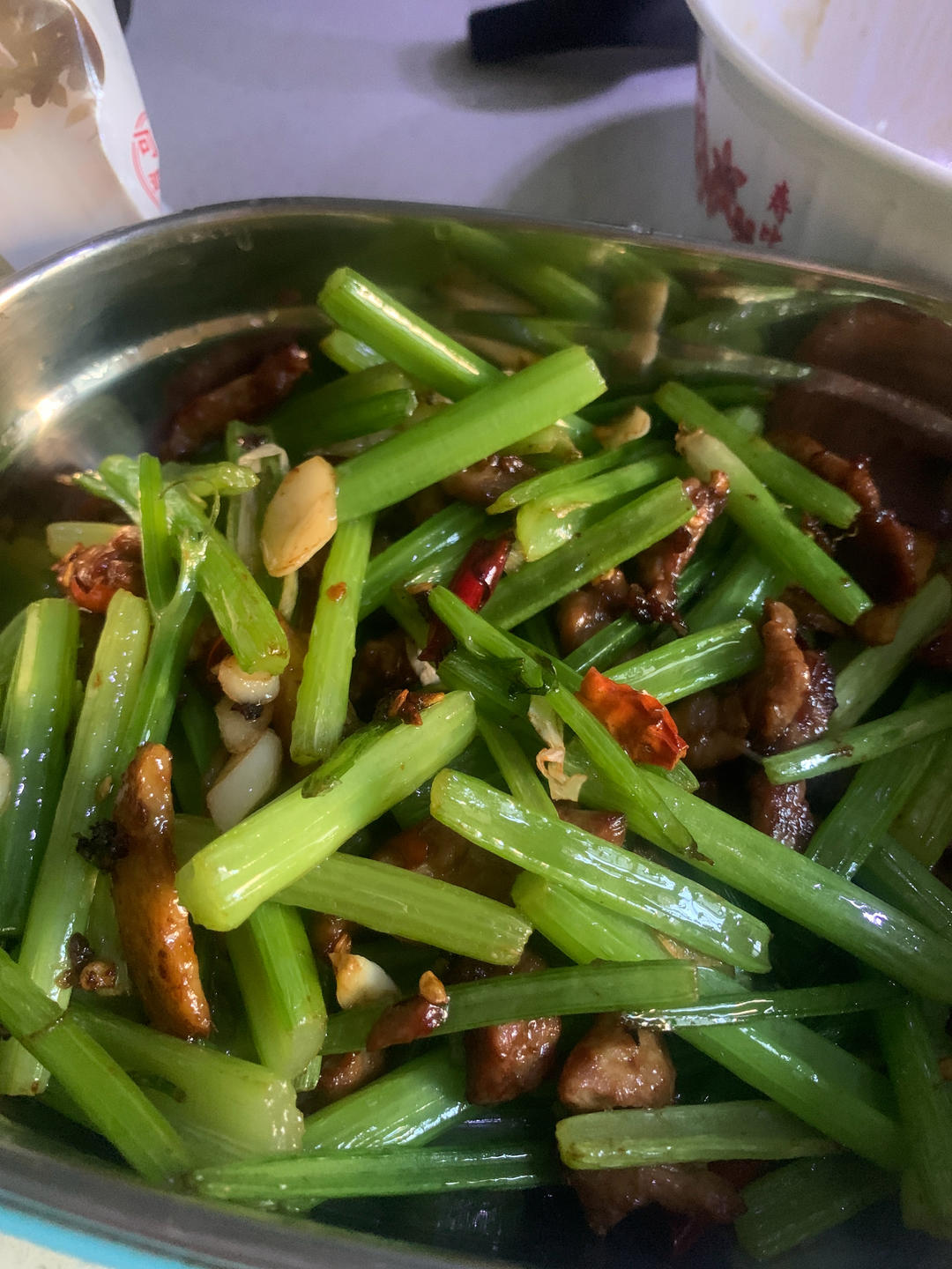 芹菜炒肉丝（七爸家常菜）