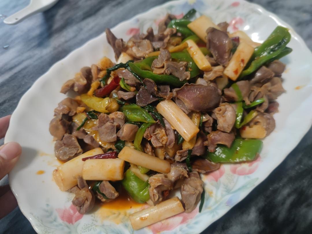 泡藕带炒鸡胗