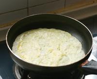 鸡蛋拌苦苣的做法 步骤2
