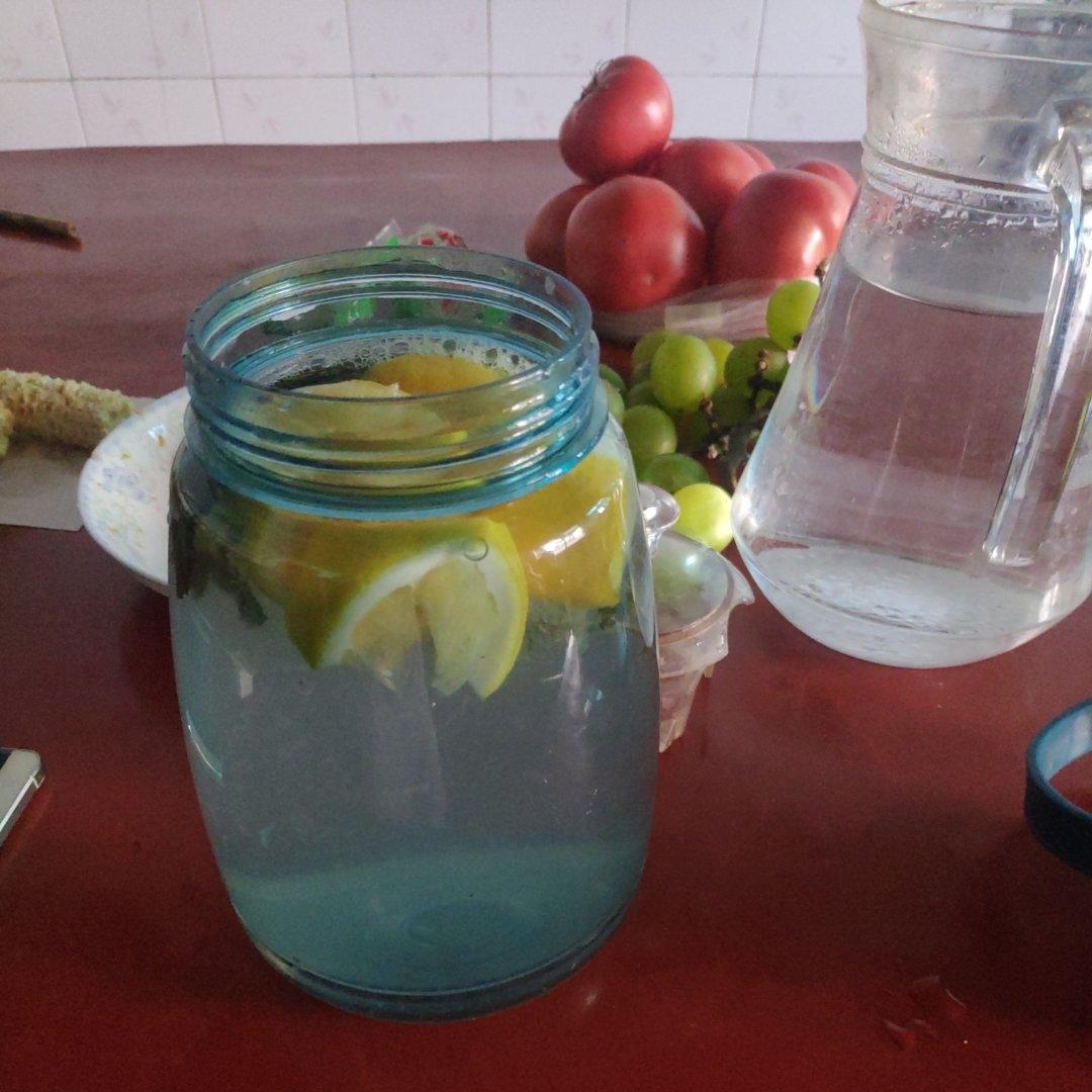 Lemonade（快乐柠檬水）