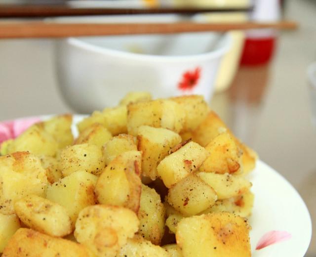 黄油香煎土豆块的做法