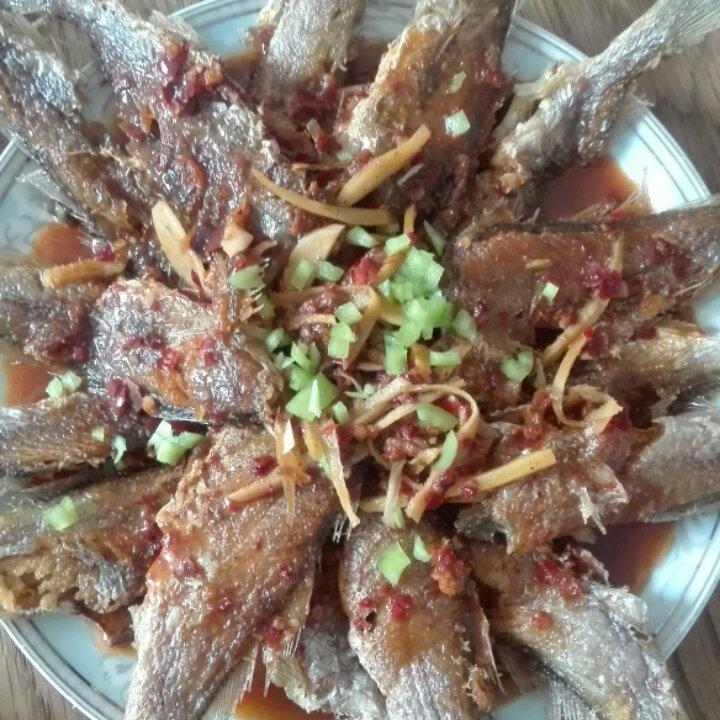 红烧黄鱼—鱼皮不破的小窍门