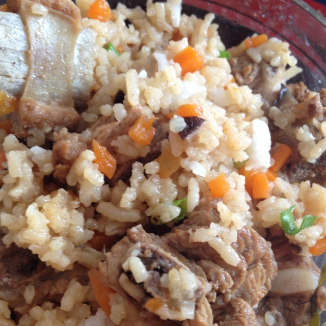 喷香排骨焖饭（爆好吃）