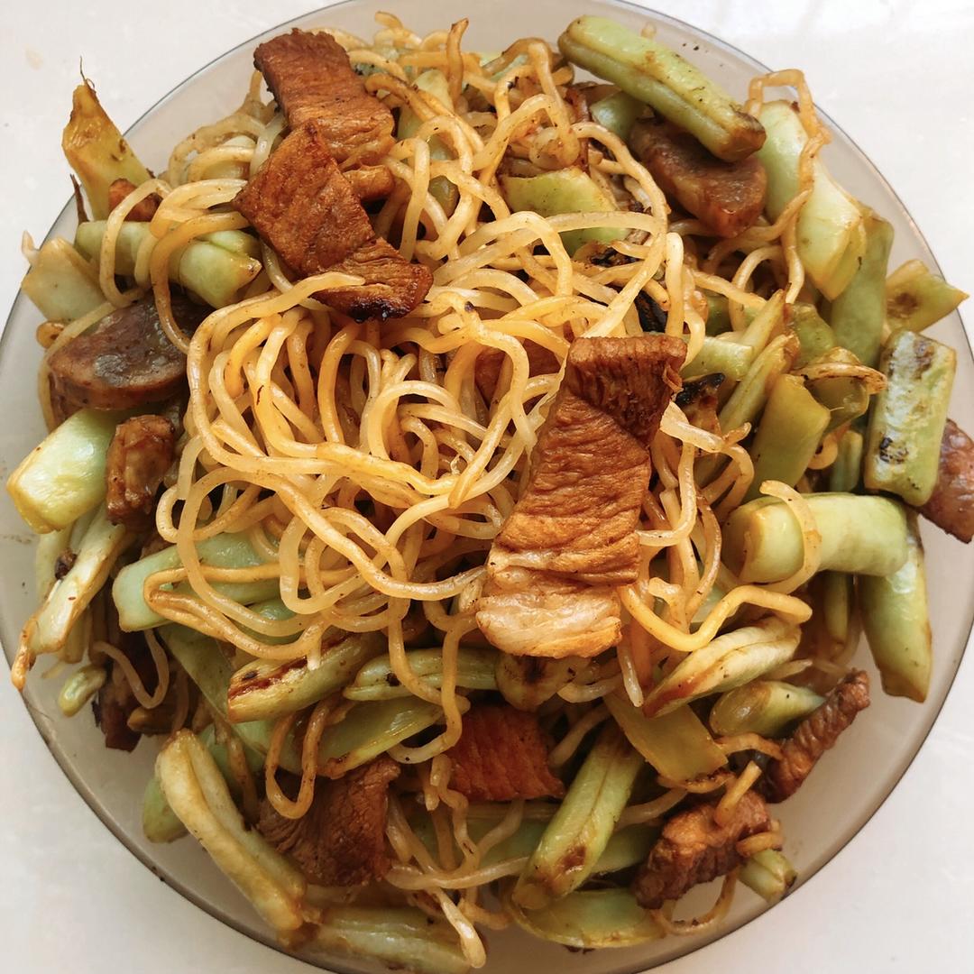 豆角焖面