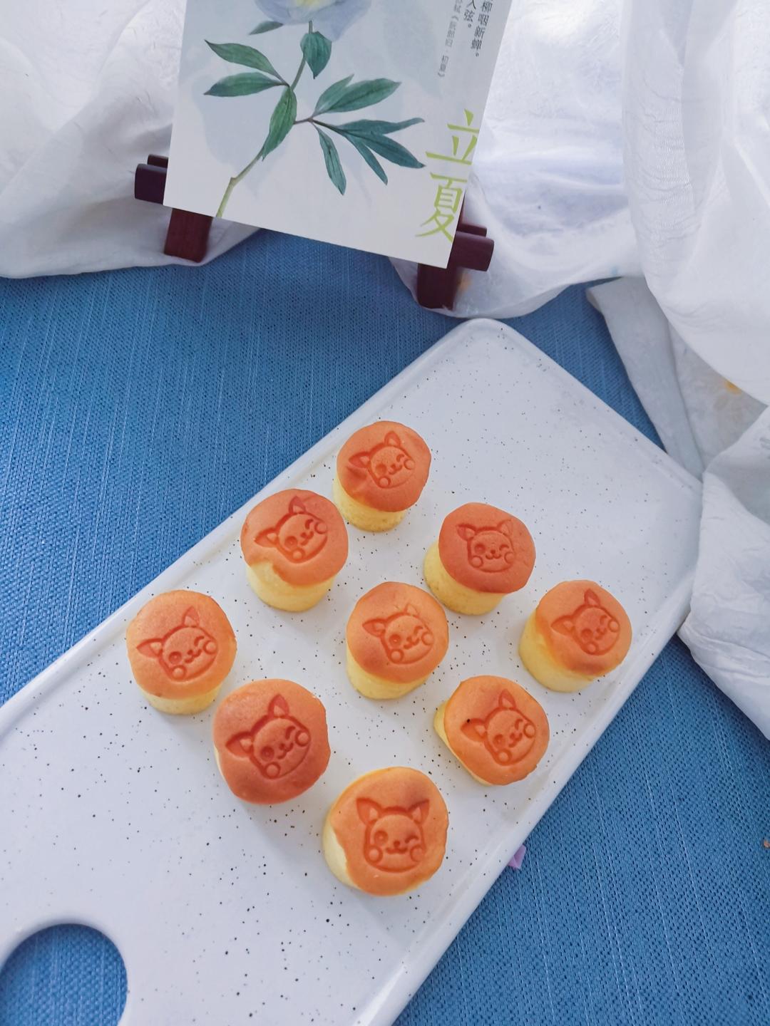 跃童做的彩绘蛋糕卷