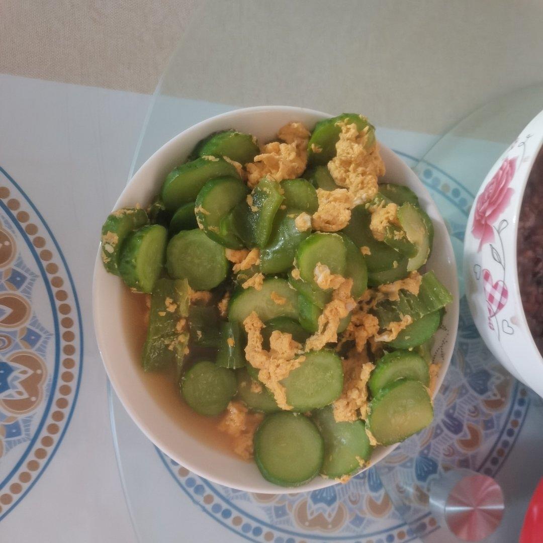 青椒黄瓜炒鸡蛋🥒🥚