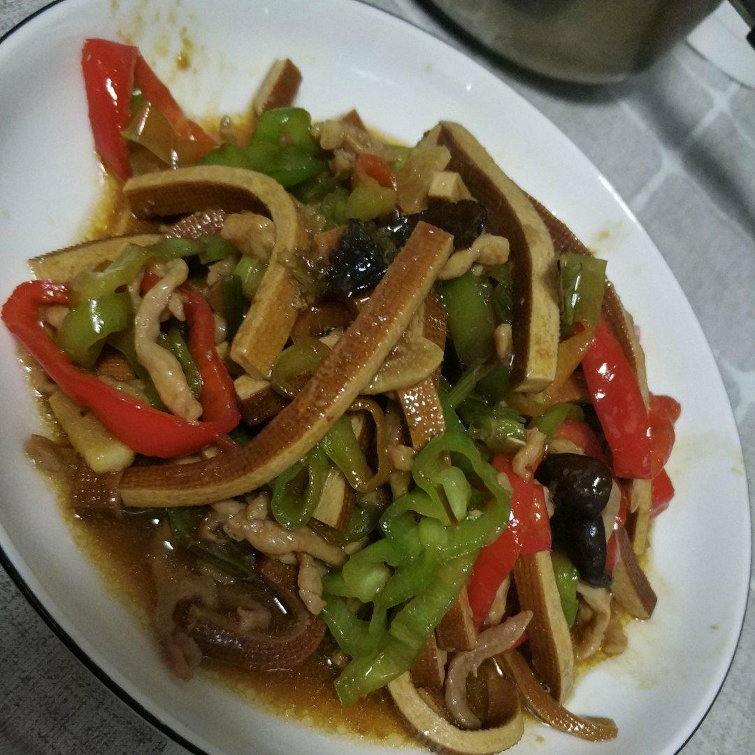 青椒豆干炒肉丝