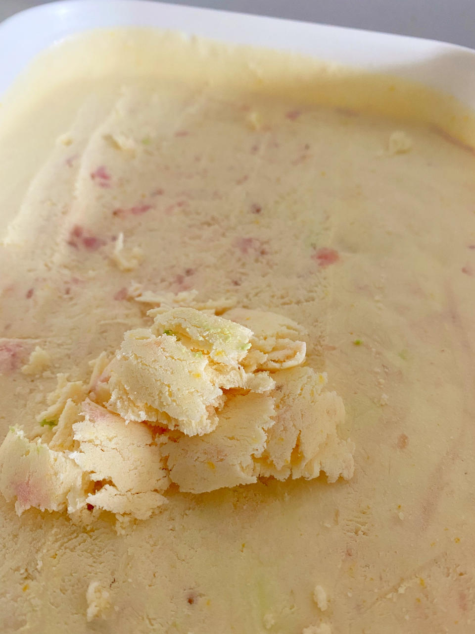 草莓哈根达斯冰淇淋