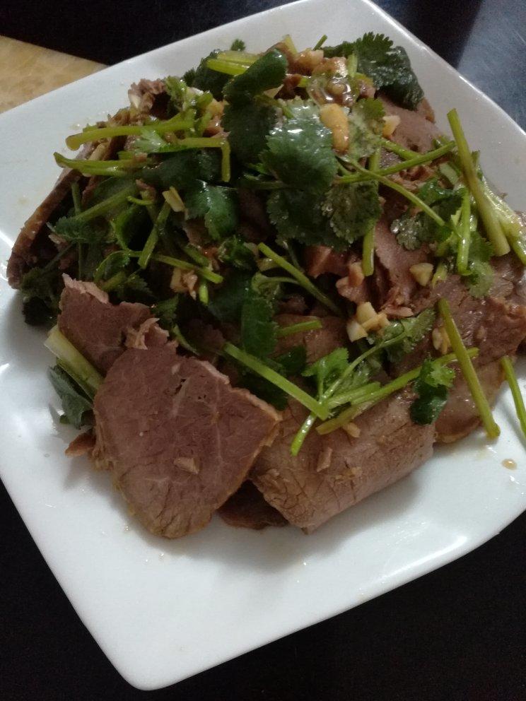 卤牛肉