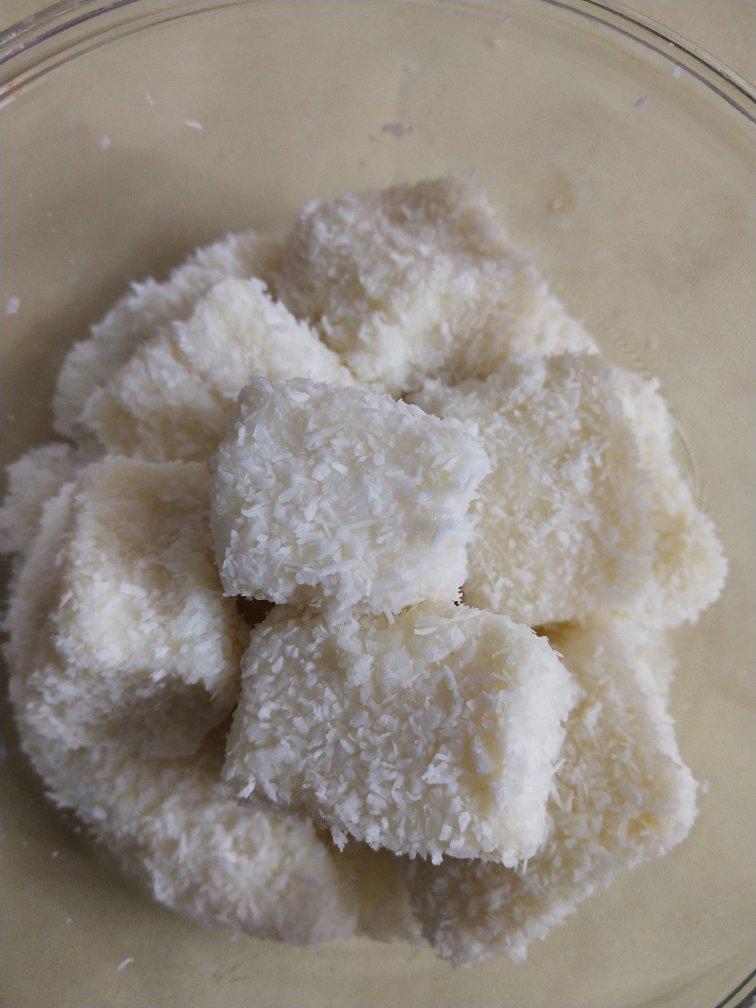 牛奶椰丝小方