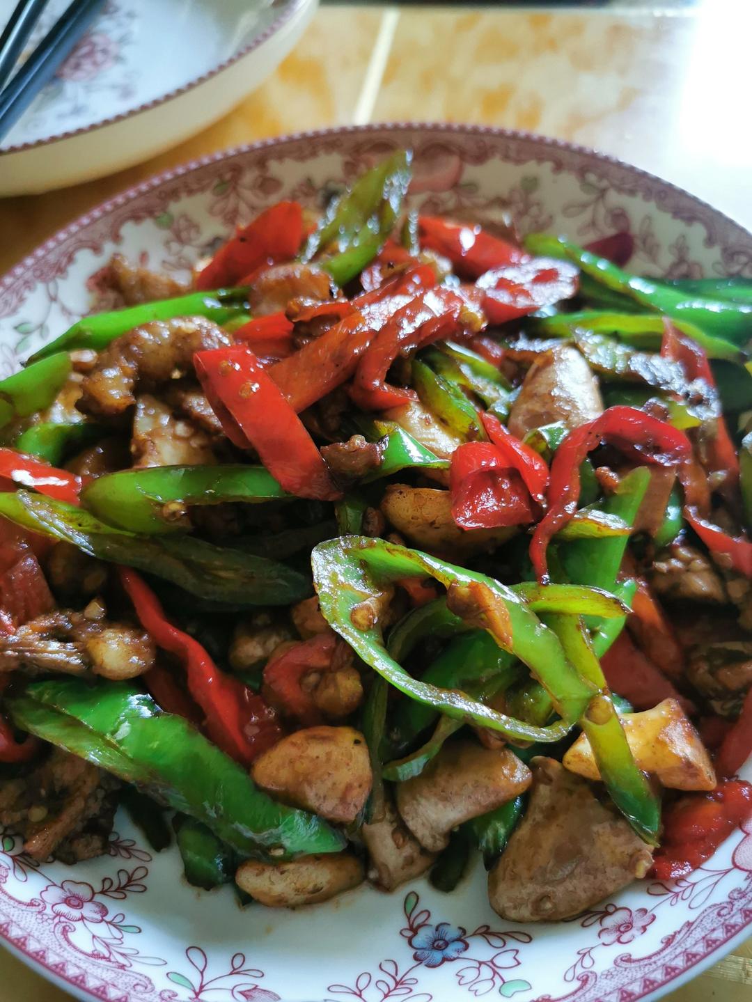 荷塘小炒，炒菱藕荸荠鸡头米