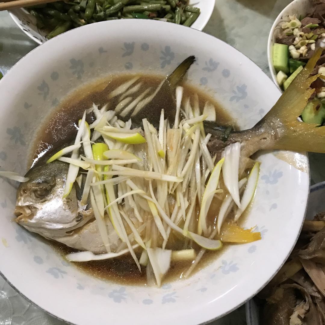 红烧金鲳鱼