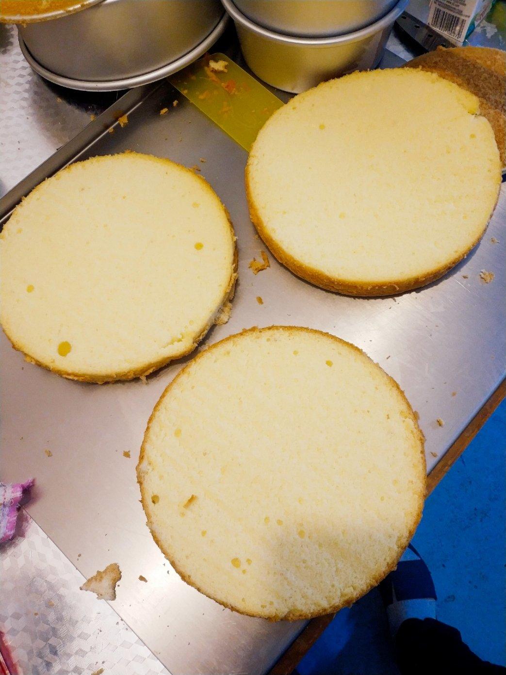 八寸戚风蛋糕