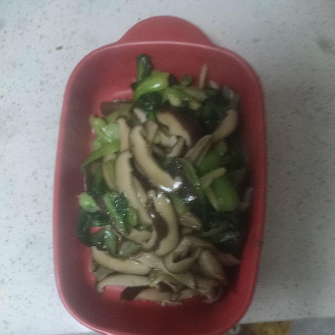 香菇油菜（简单快手）