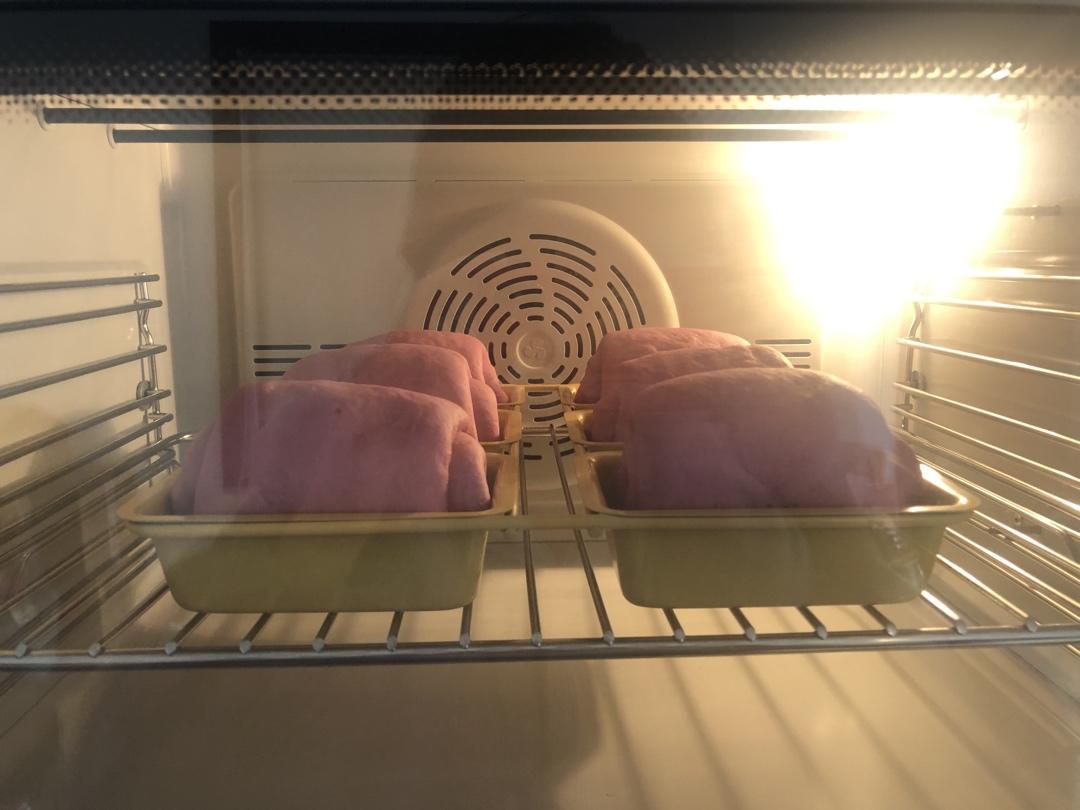 紫薯蜜豆小吐司