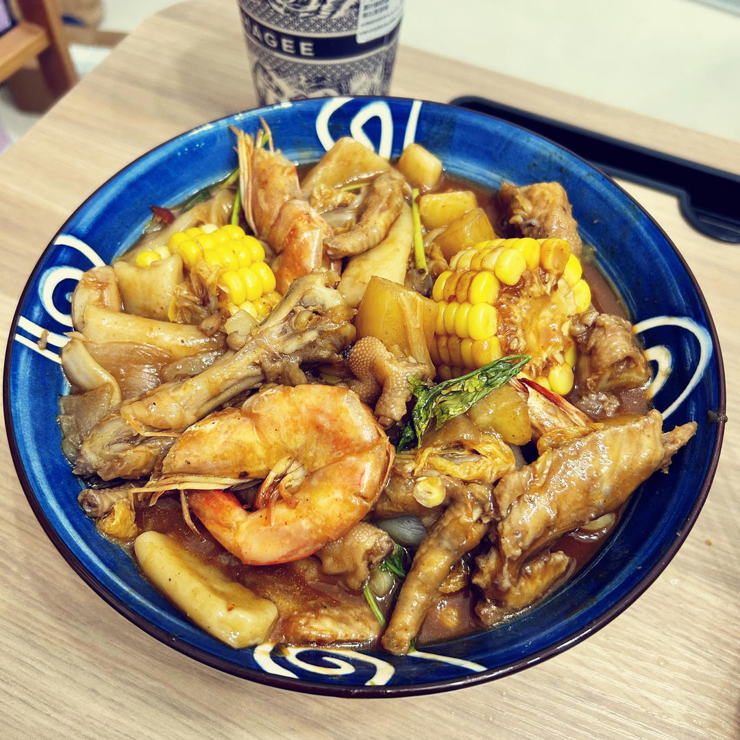 胖哥俩肉蟹煲（鸡爪蟹虾煲）