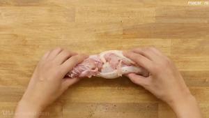 日式简单菜谱-微波炉蜂蜜鸡肉叉烧的做法 步骤2