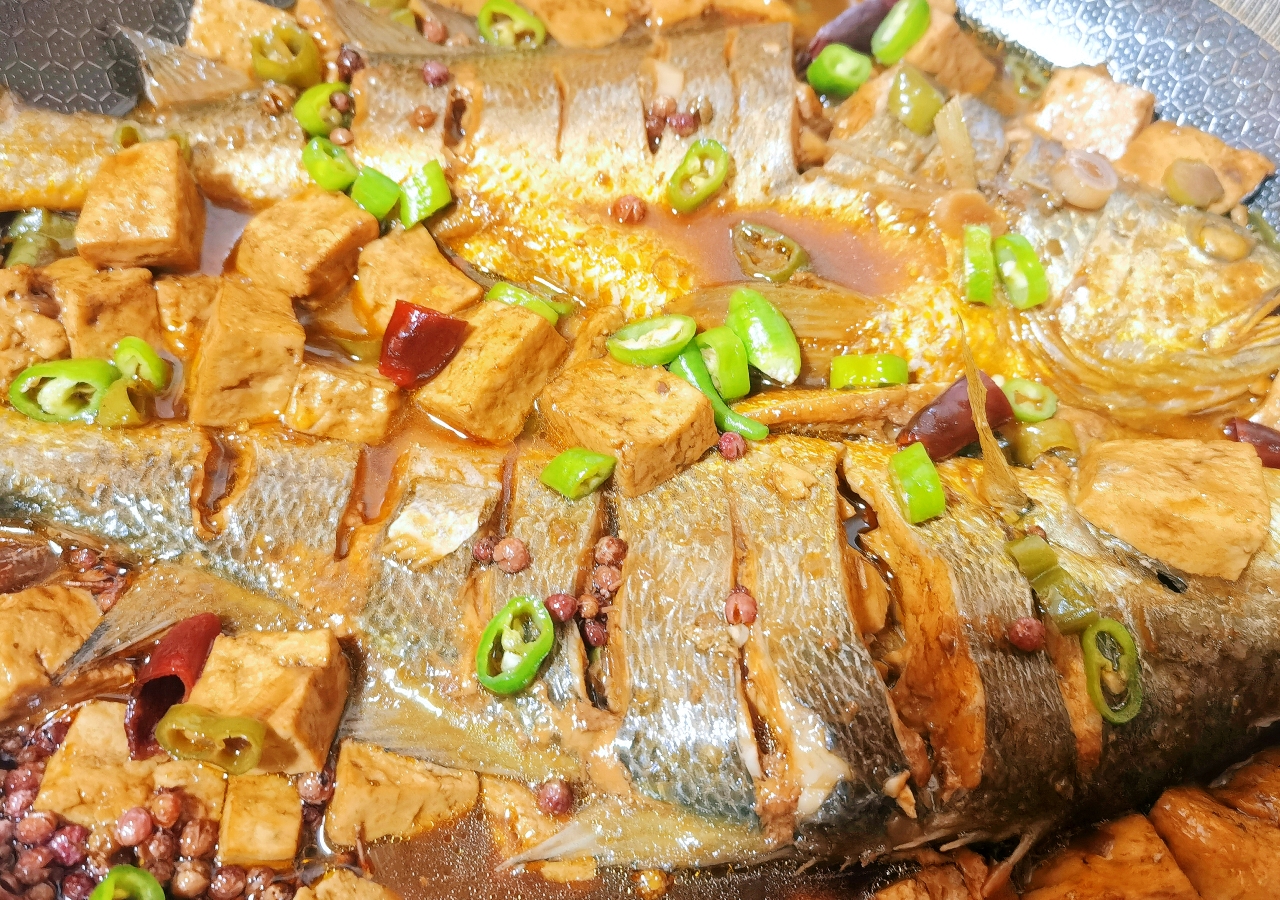 黄鱼炖豆腐（黄花鱼）的做法