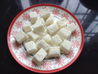 椰子奶糕（附上脆炸鲜奶做法）