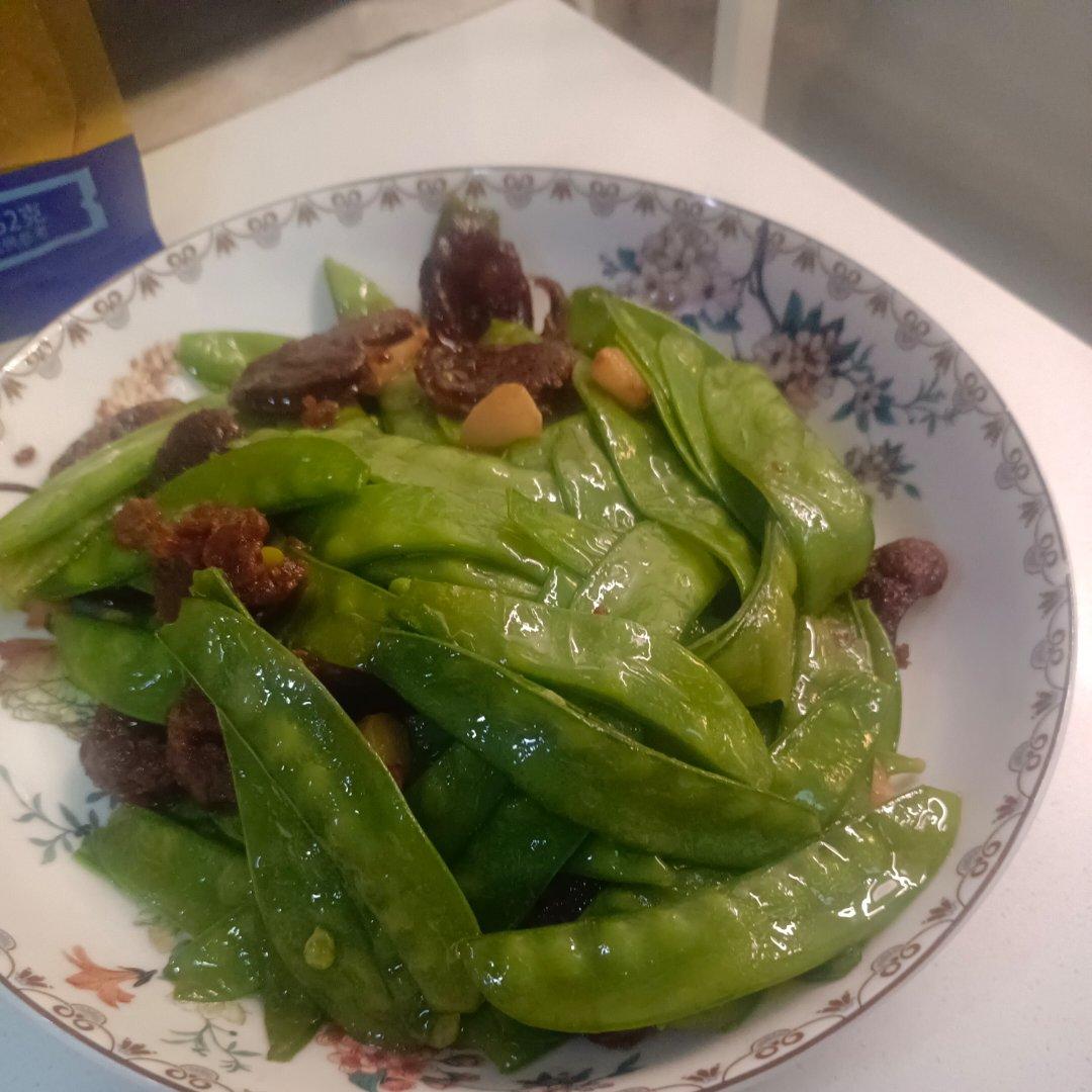 无比简单的荷兰豆炒腊肠，营养又好吃～！