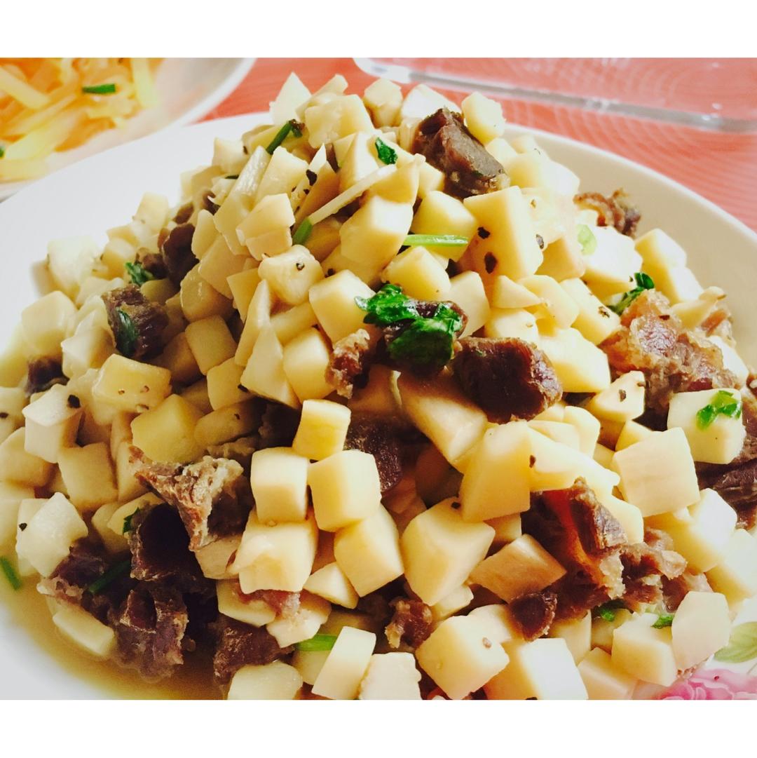 黑椒杏鲍菇牛肉粒