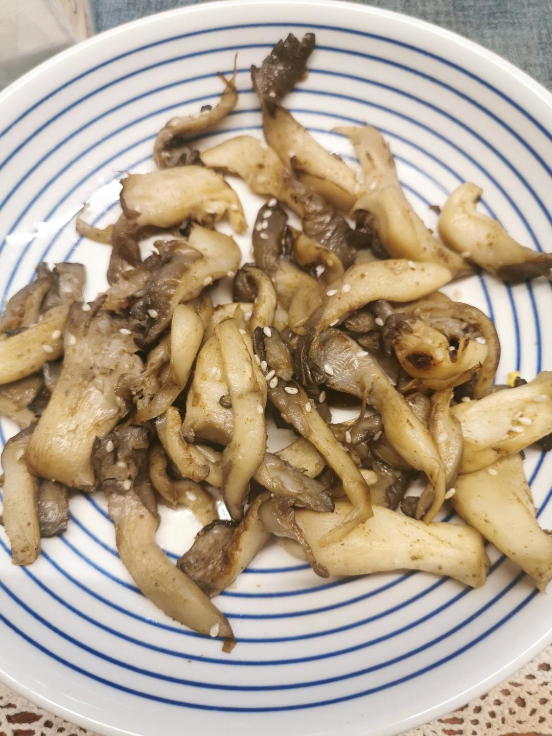 干煸平菇（有肉的味道）