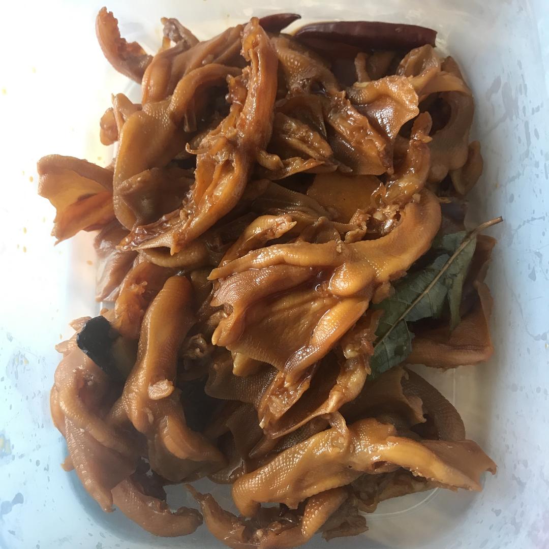 香卤鸭掌（好吃得不得了）