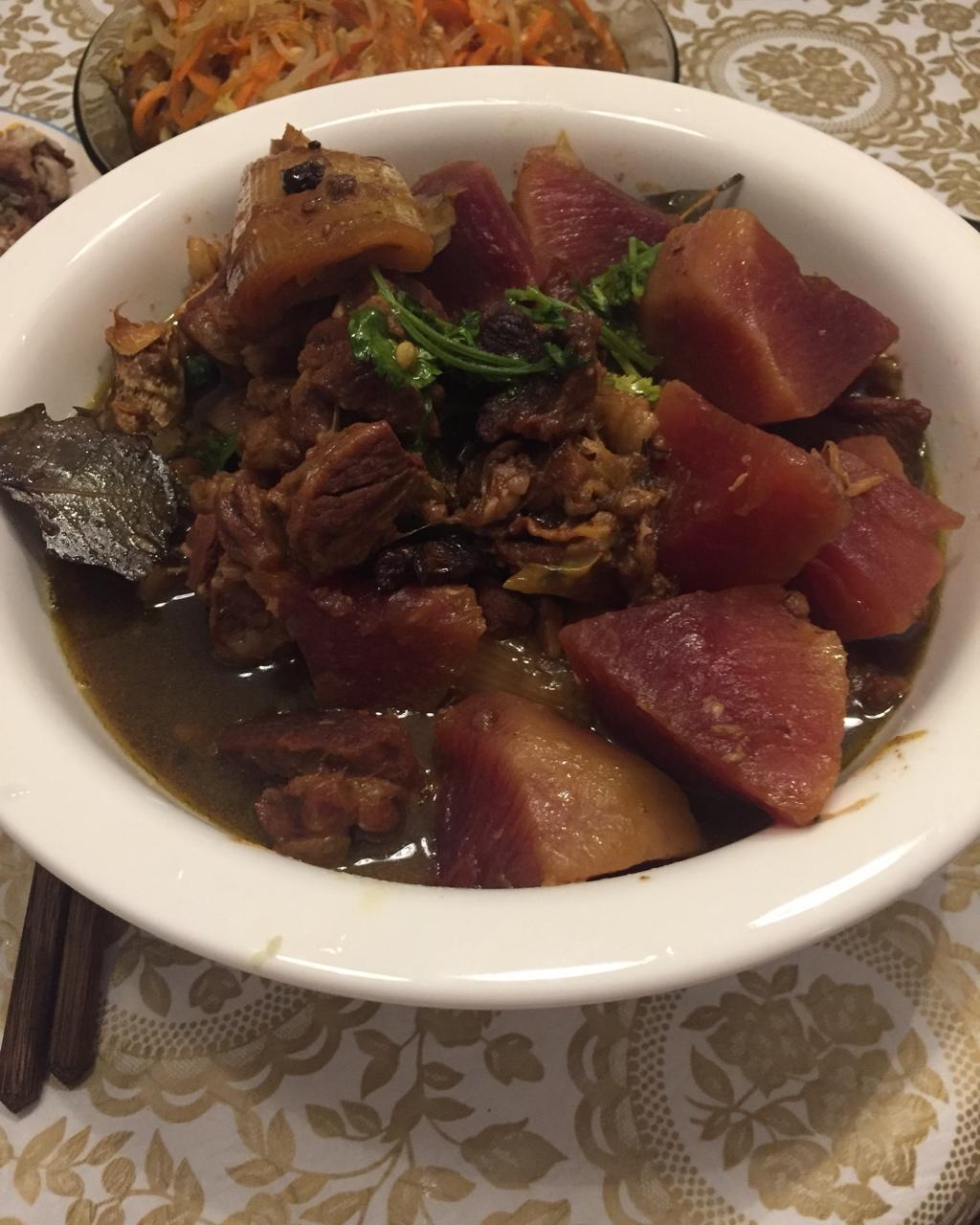 萝卜炖牛腩
