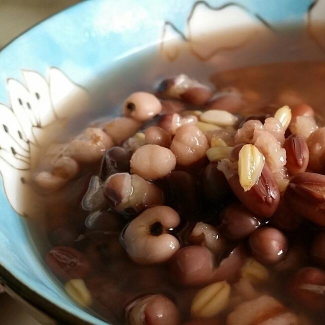 红豆薏仁燕麦粥（茶）的做法