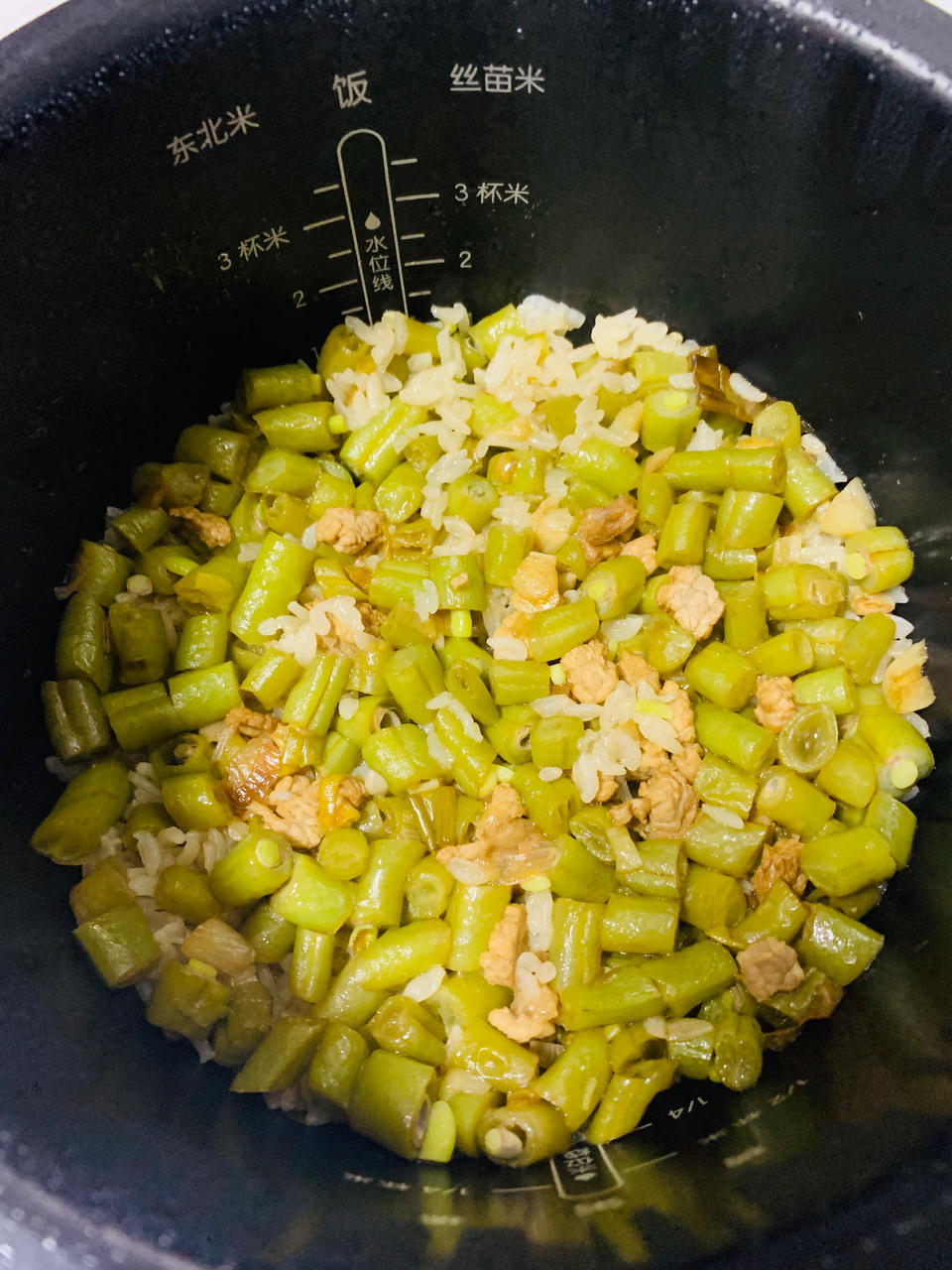 童年回忆-妈妈牌豆角饭