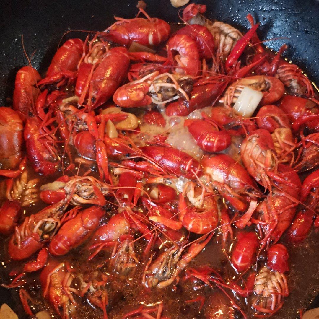 香辣小龙虾-超详细处理干净步骤！