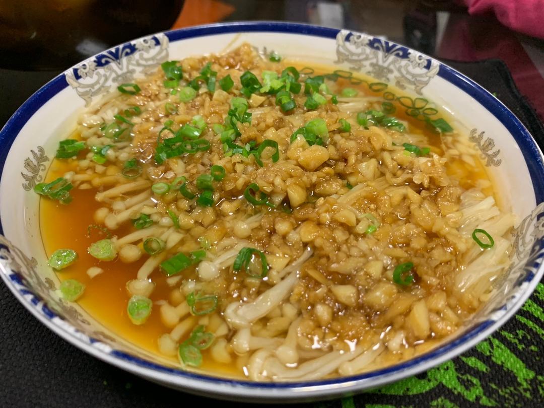 蒜蓉蒸金针菇