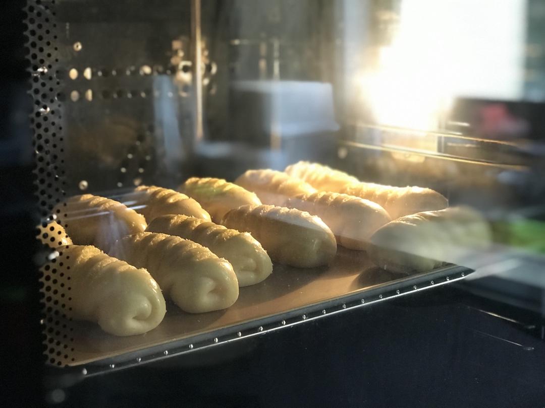 椰蓉小面包