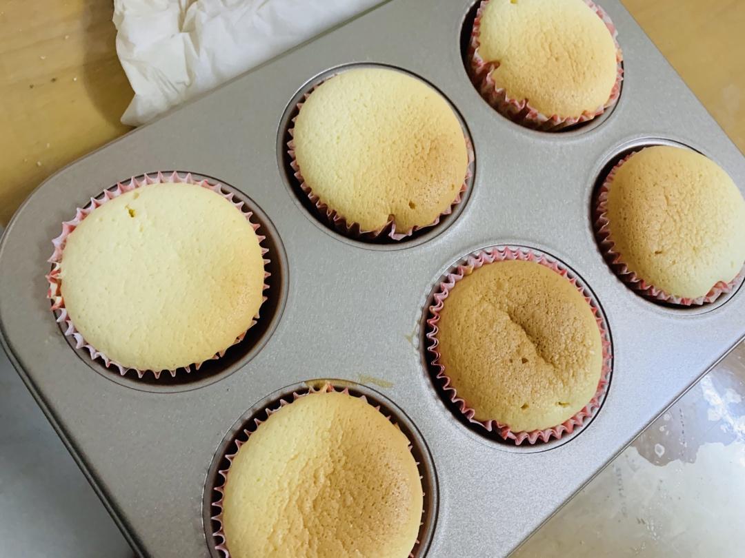 纸杯戚风蛋糕