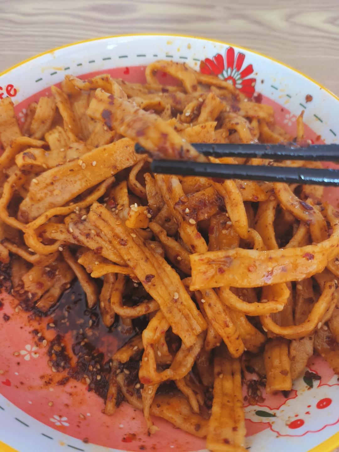 剩米饭做的辣条