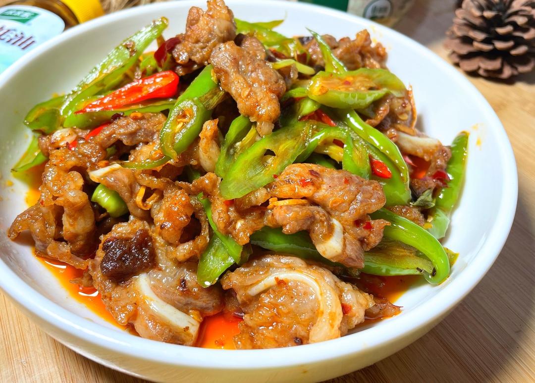 超下饭双椒脆骨（月牙骨）的做法