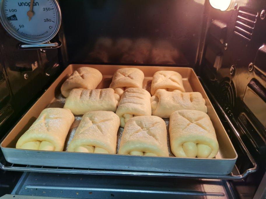 软到不知所措的牛奶卷