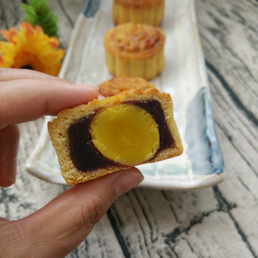 广式莲蓉蛋黄月饼