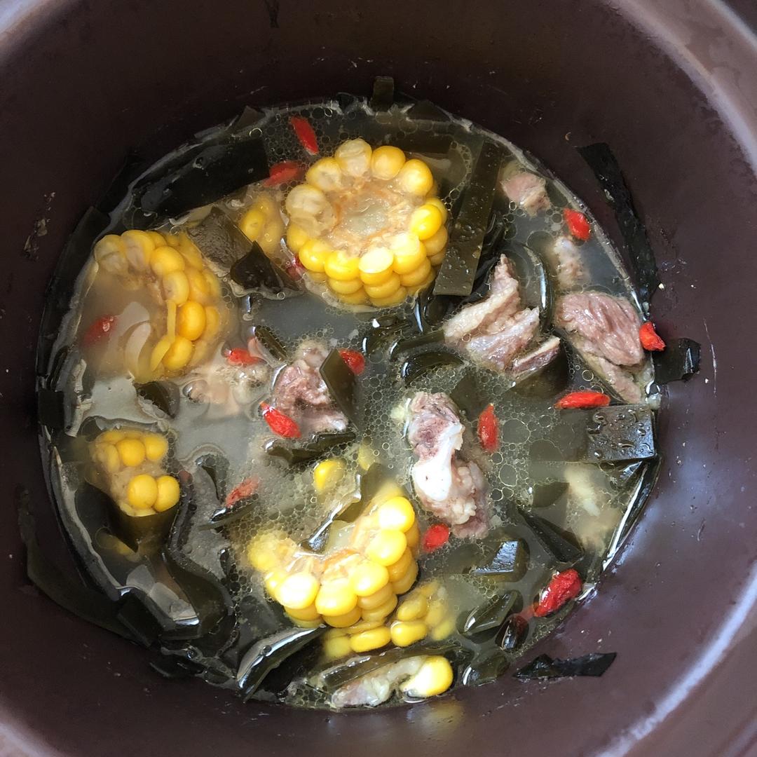玉米海带排骨汤