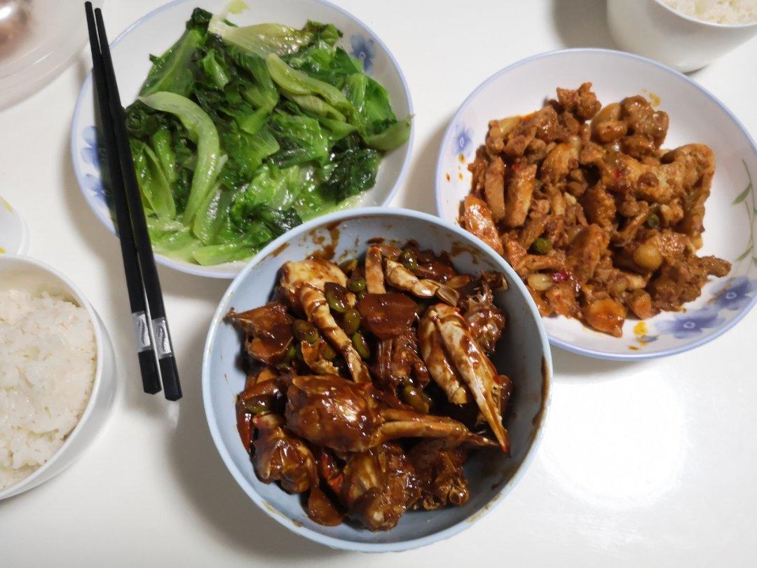 梭子蟹炒毛豆