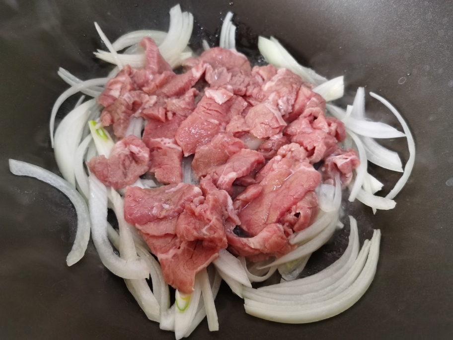 #珐琅锅食谱#韩式牛肉拌饭（同石锅拌饭，超详细步骤）的做法 步骤4