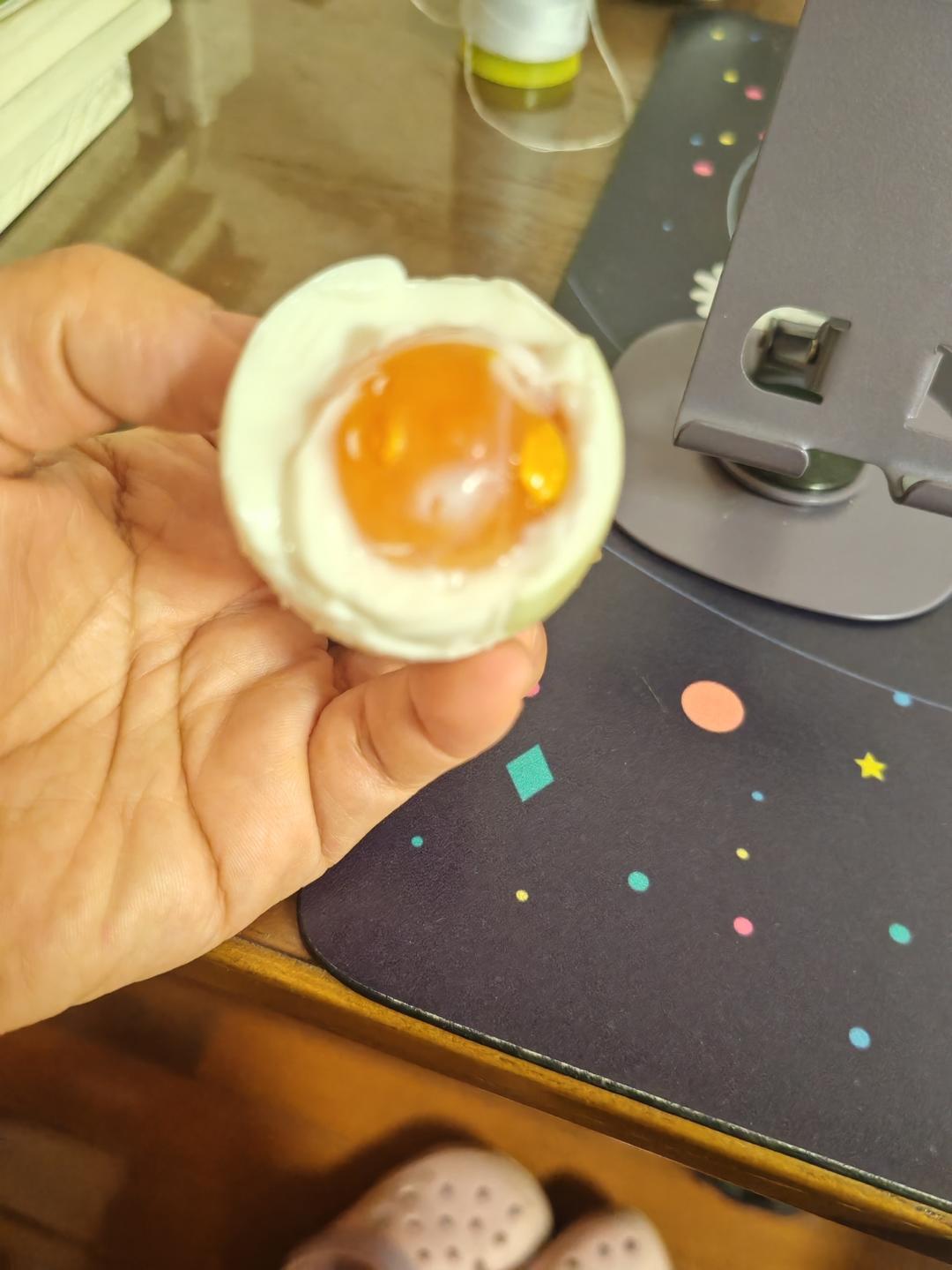 自制咸蛋： 100%出油起沙的咸蛋