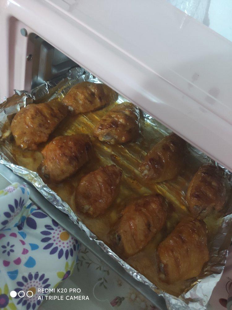 奥尔良烤鸡翅 还没摆盘就被抢光了