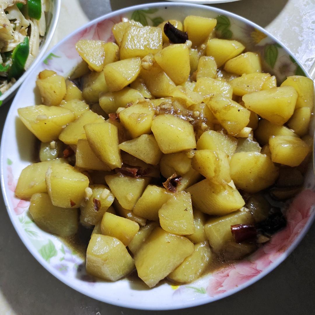 土豆🥔的灵魂吃法，烧土豆，孩子的最爱❤️