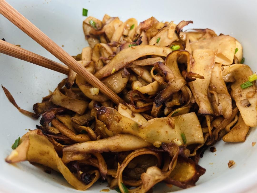 干煸手撕杏鲍菇